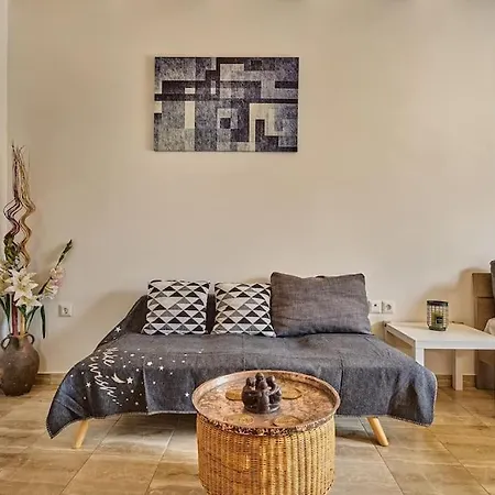 Valley View Apartment