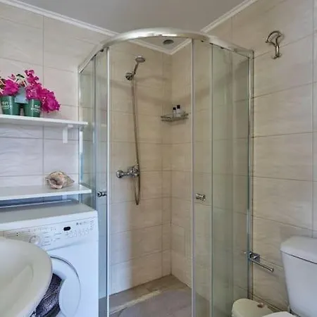 Valley View Sálakos