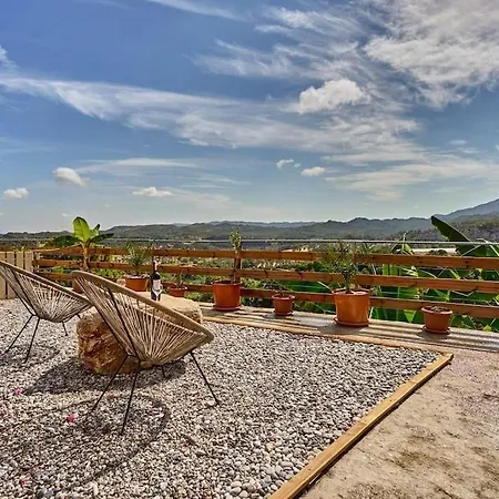 Valley View 公寓 *