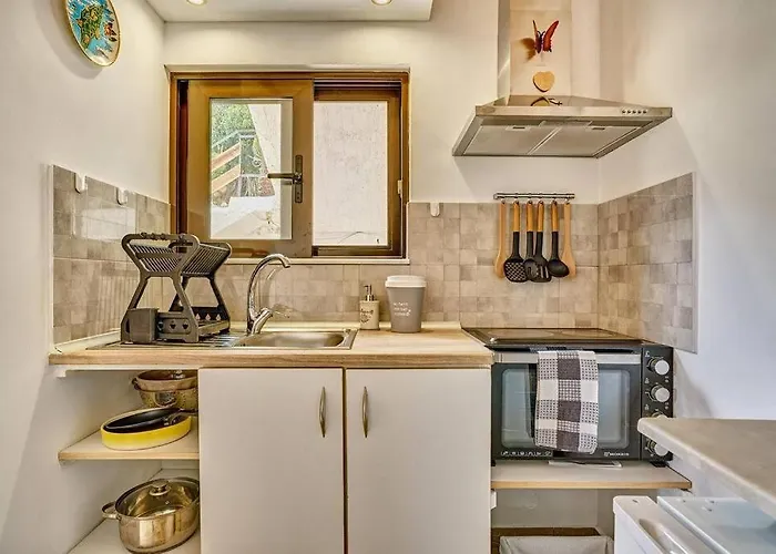 Valley View Apartment